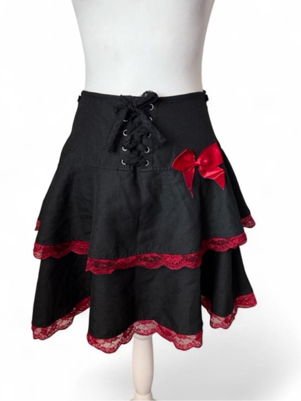 Social Collision Ruffle Skirt - Picture 2 of 5